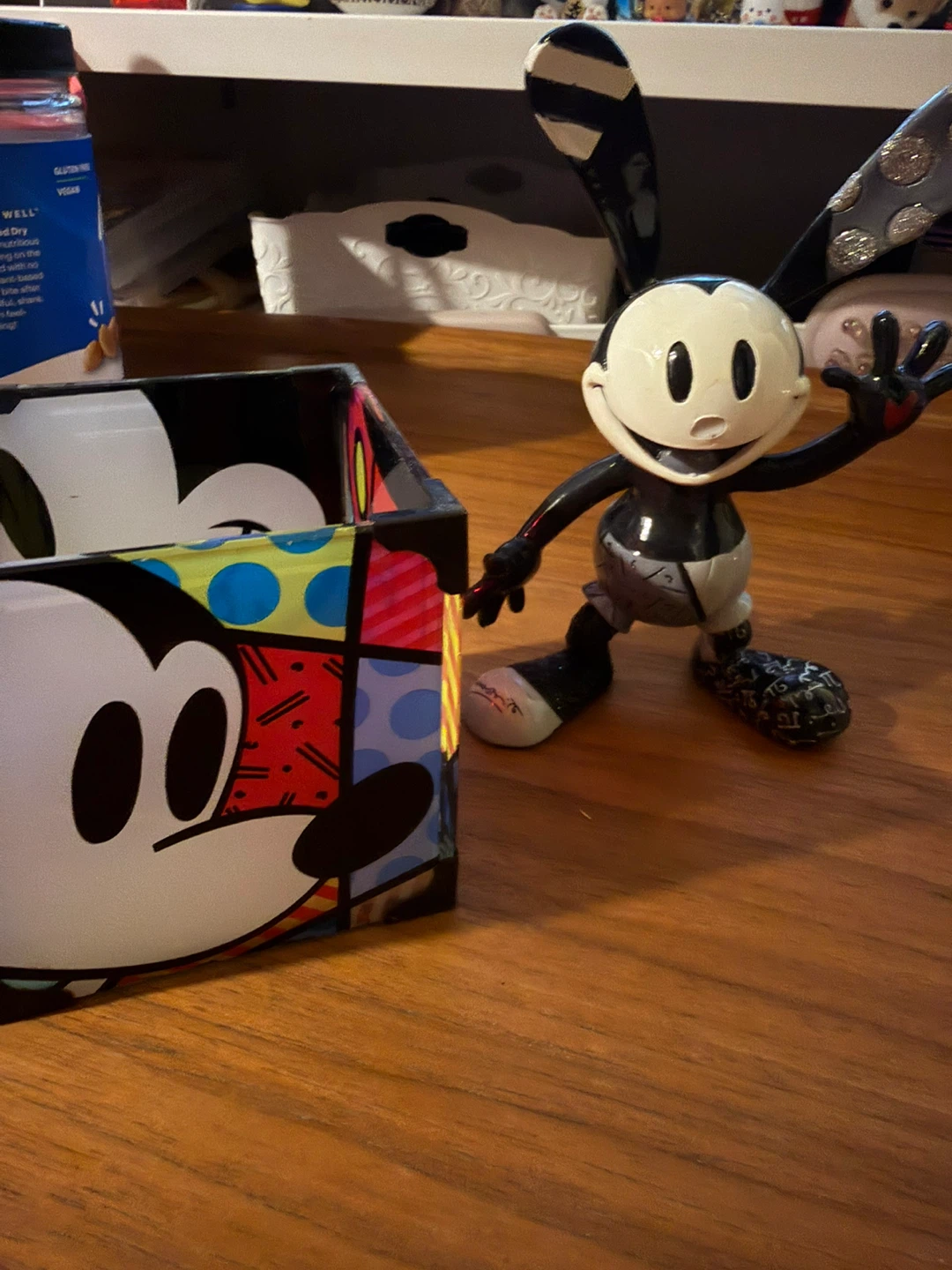 Disney Britto Oswald the Lucky Rabbit Figure