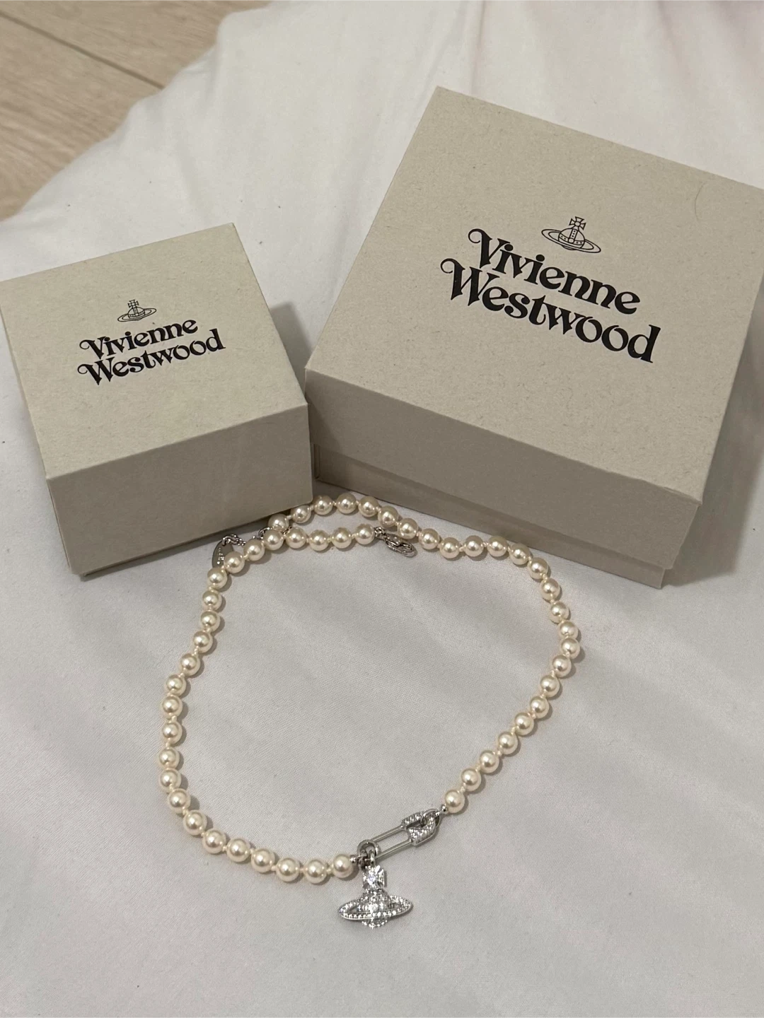 Vivienne Westwood Lucrece Pearl Necklace / Silver