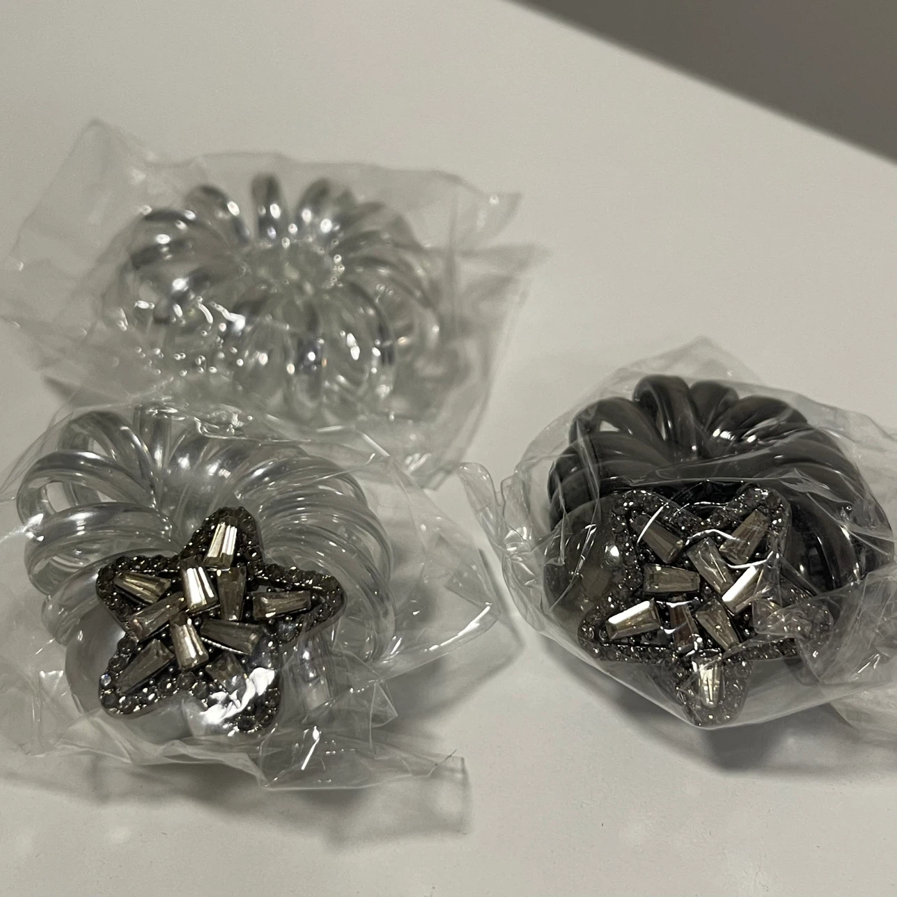 Set of 3 Star Embellished Spiral Hair Ties - photo 2