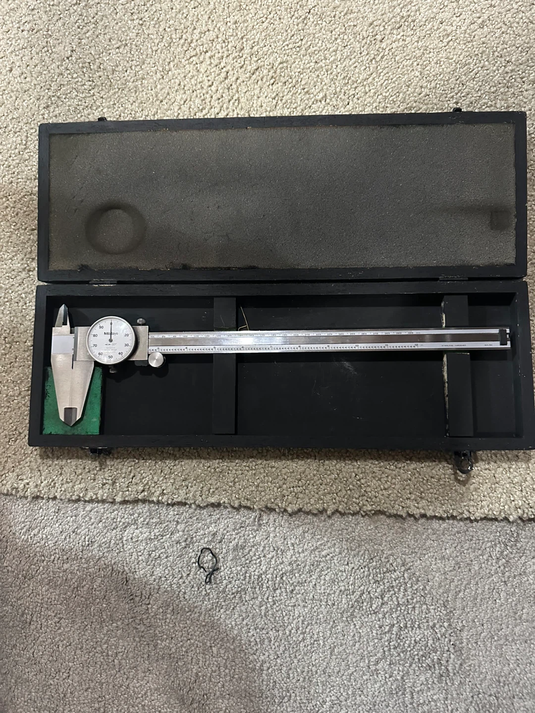 Mitutoyo Dial Caliper 300mm/12 inches