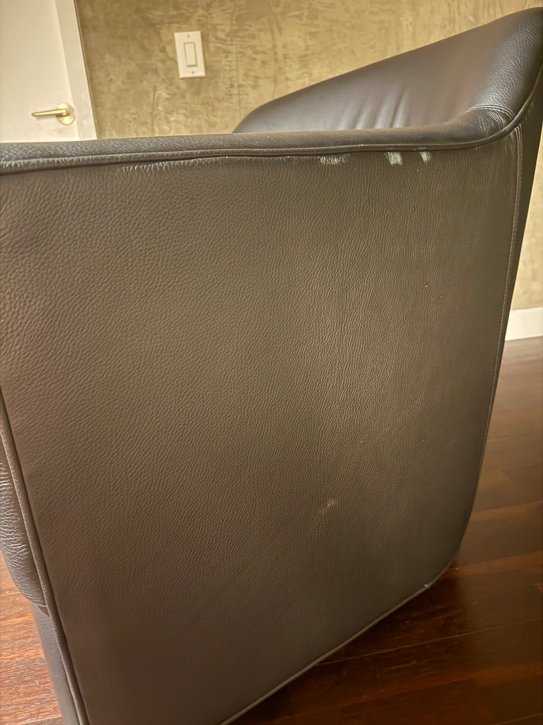 Move out sale Leather Arm Chair - photo 4