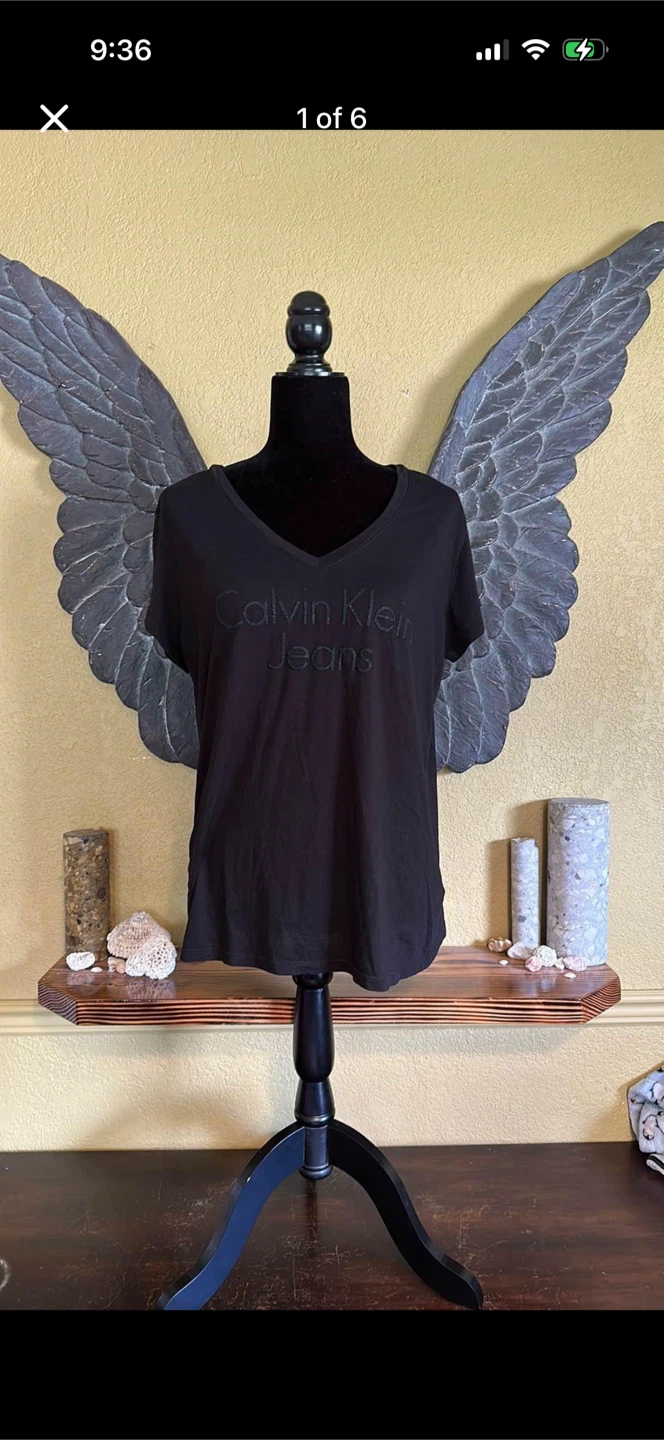 Calvin Klein V-neck Tee Shirt