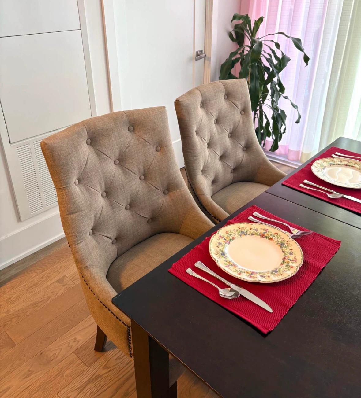 Set of 4 Tufted Upholstered Dining Chairs - photo 3
