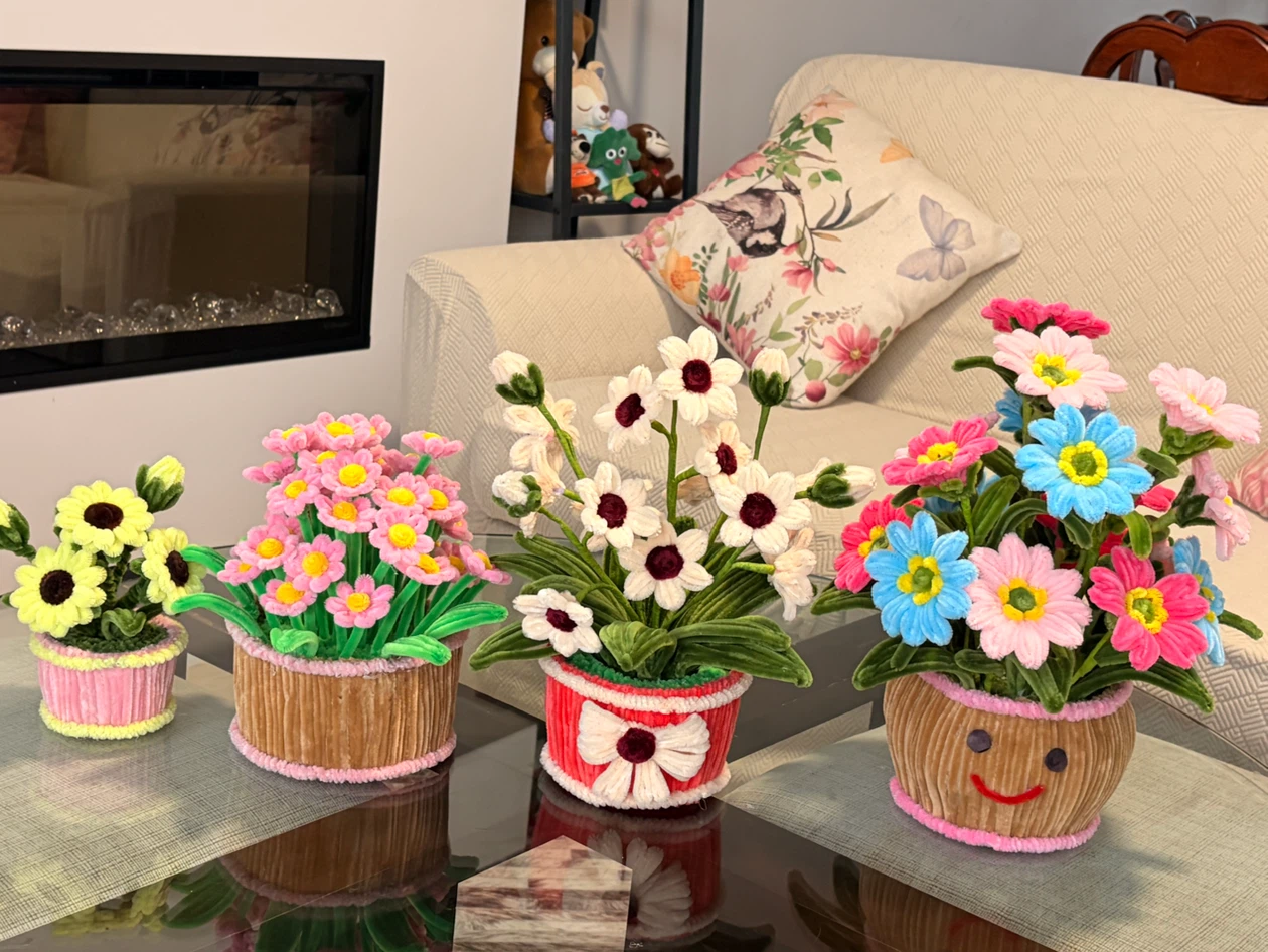 Handmade Pipe Cleaner Flower Pot - photo 4