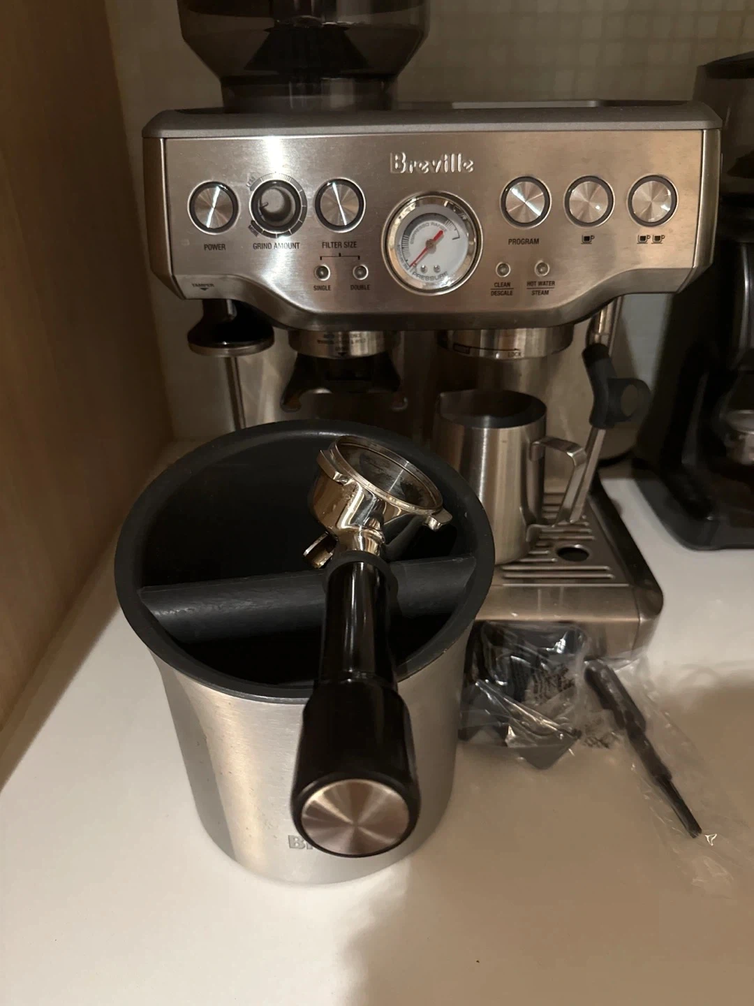 Breville Barista Express Espresso Machine - photo 2