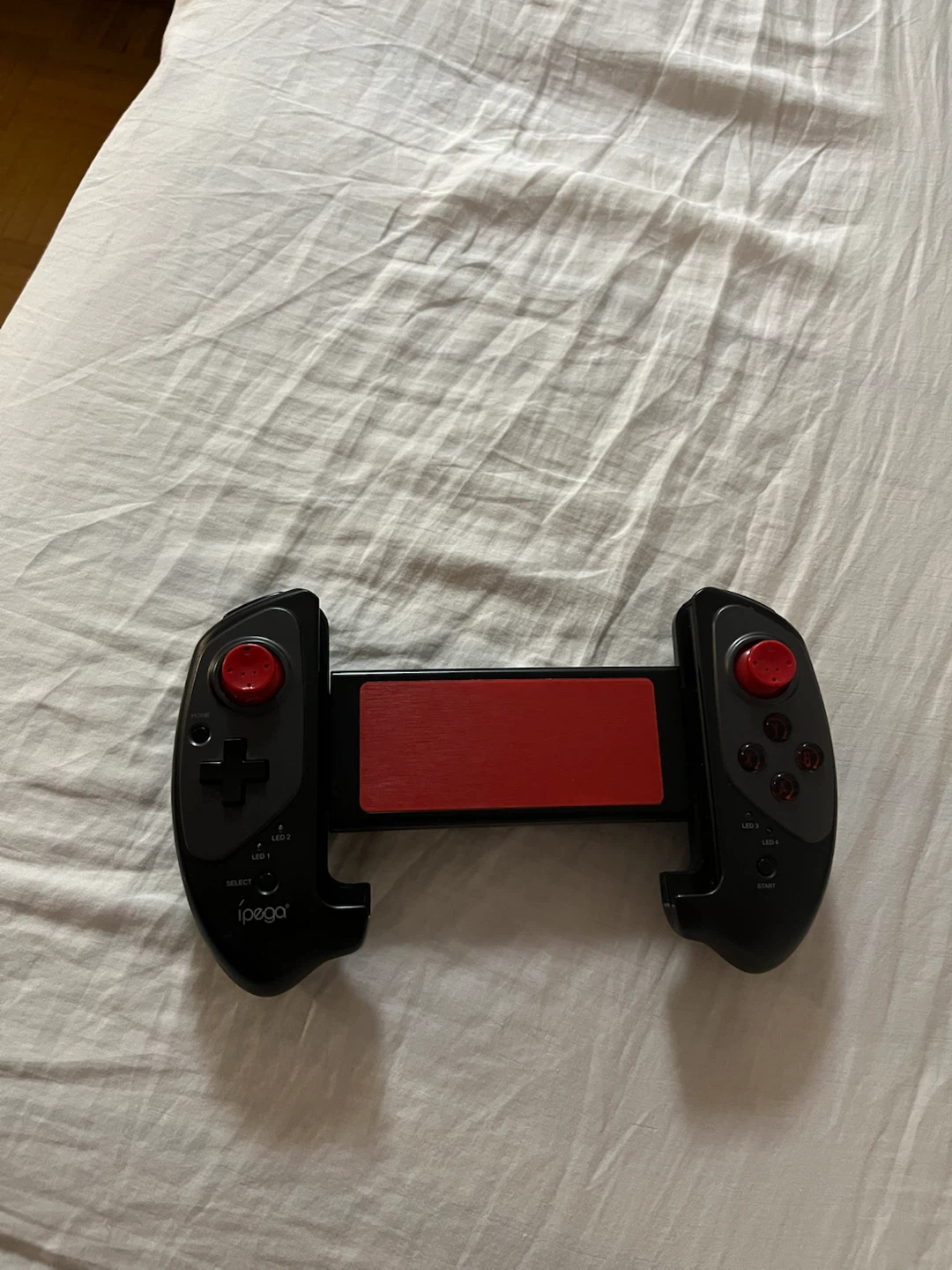 2 Ipega Mobile Gaming Controllers
