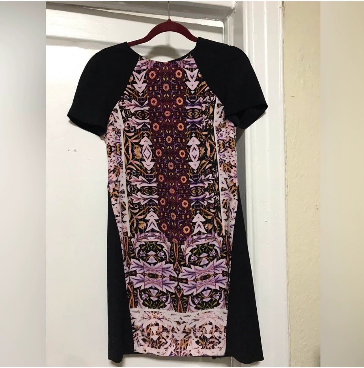 Ivanka Trump Short Sleeve Dress Size 2