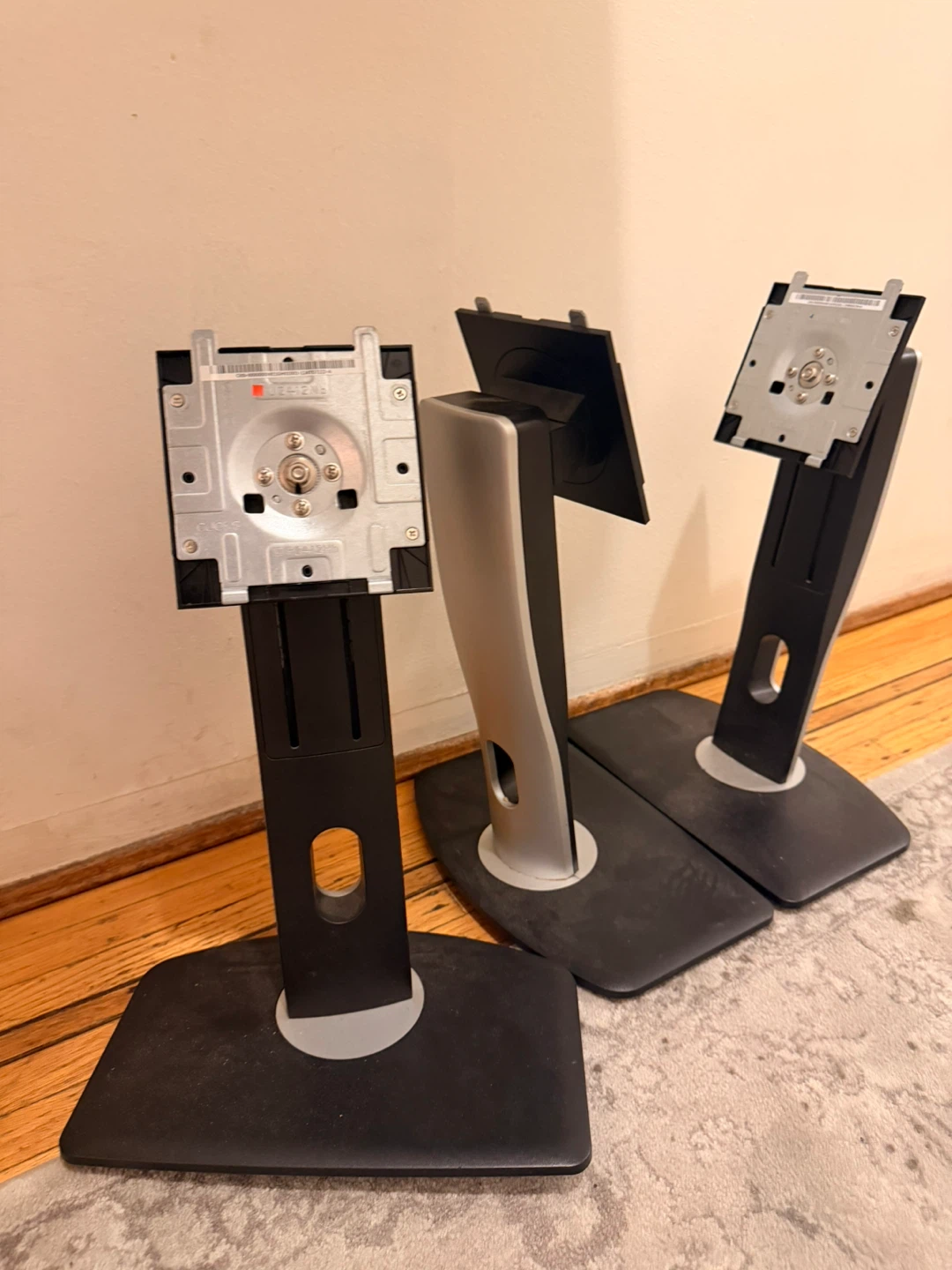 3 Dell Monitor Stands