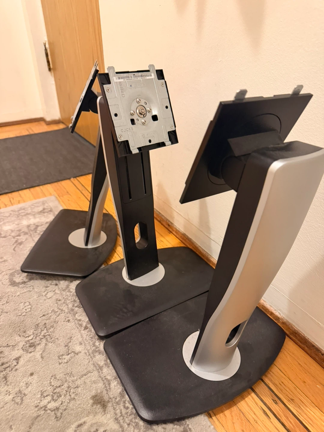 3 Dell Monitor Stands - photo 2