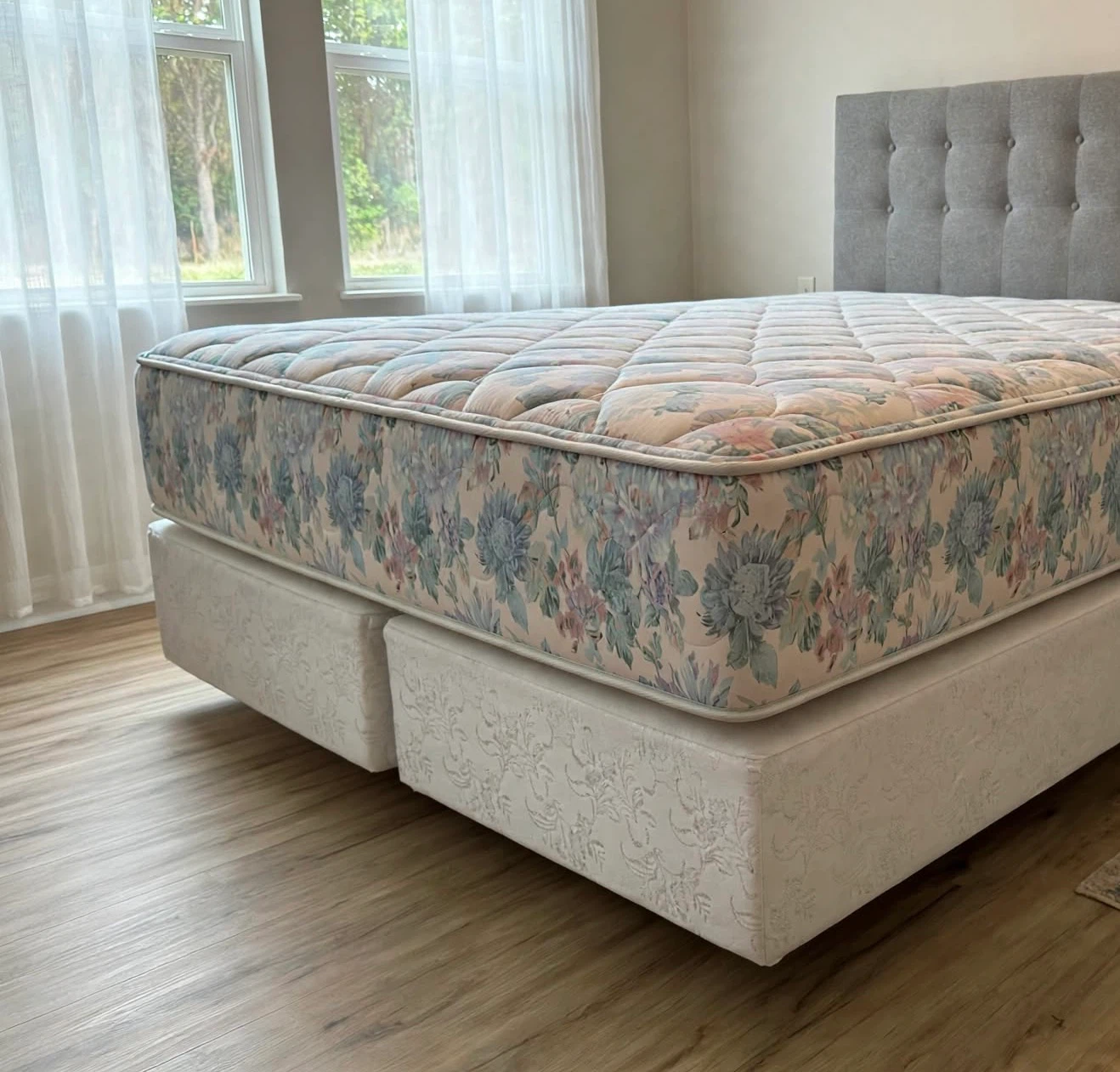 KING SIZE Bed Set - Grey Headboard, Box Spring, Frame & Mattress - photo 2