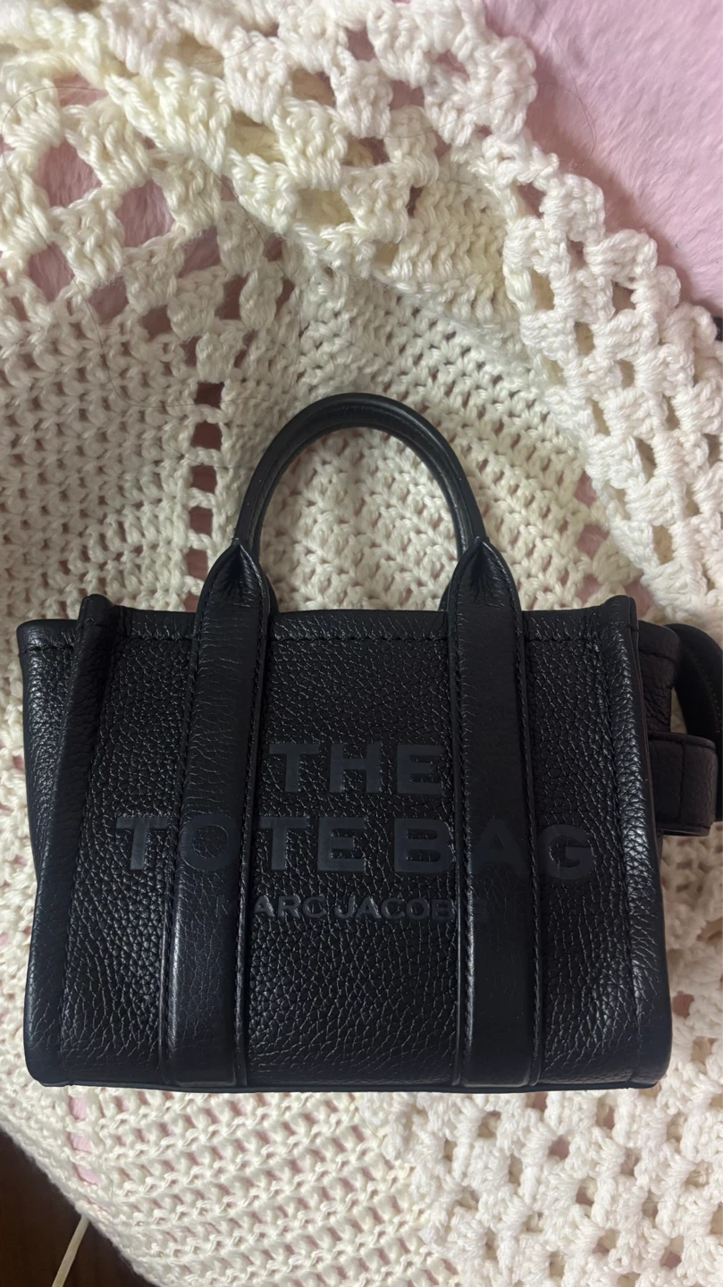 Marc Jacobs The Leather Small Tote Bag