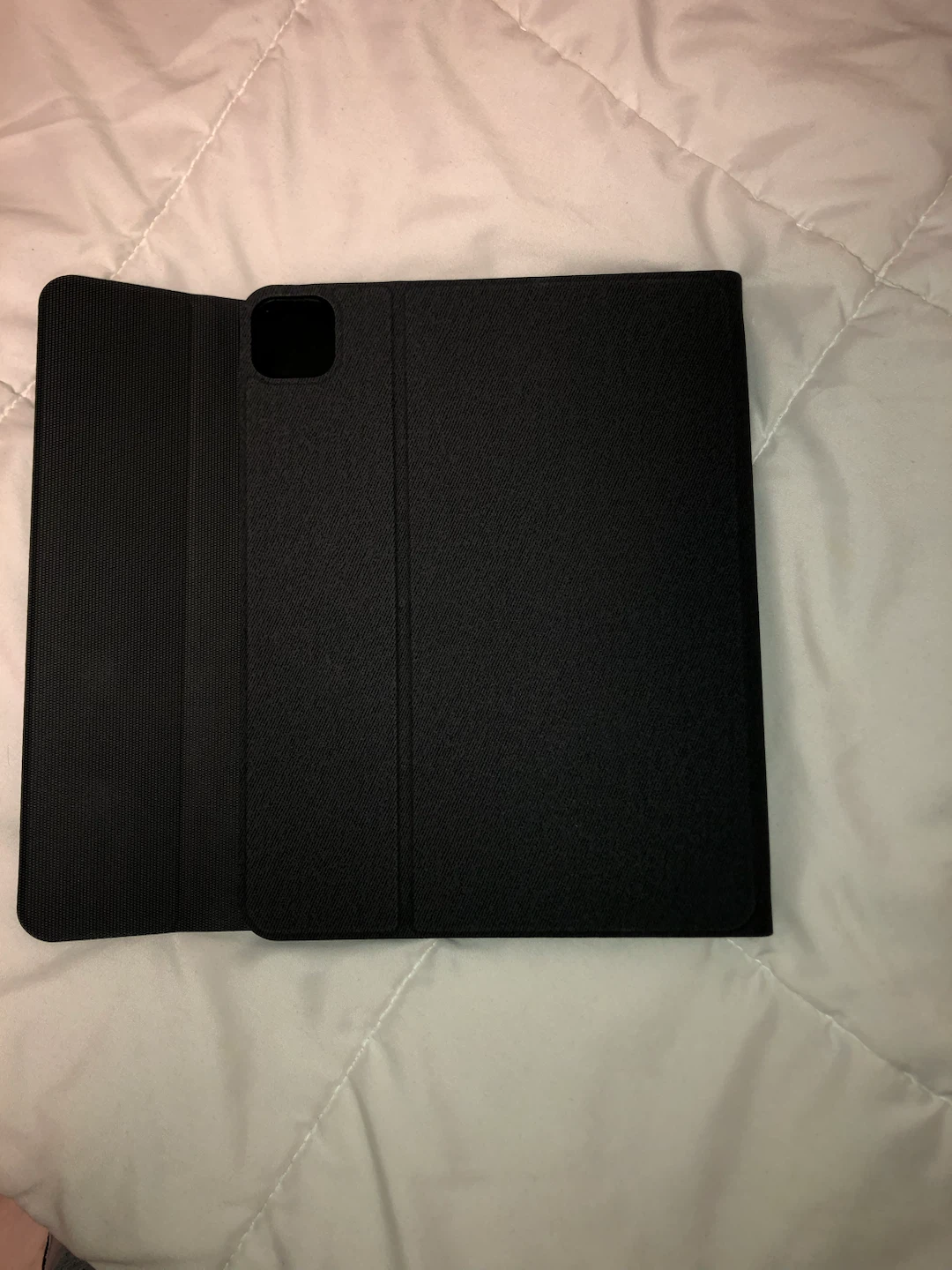 iPad Pro black Keyboard Case - photo 2