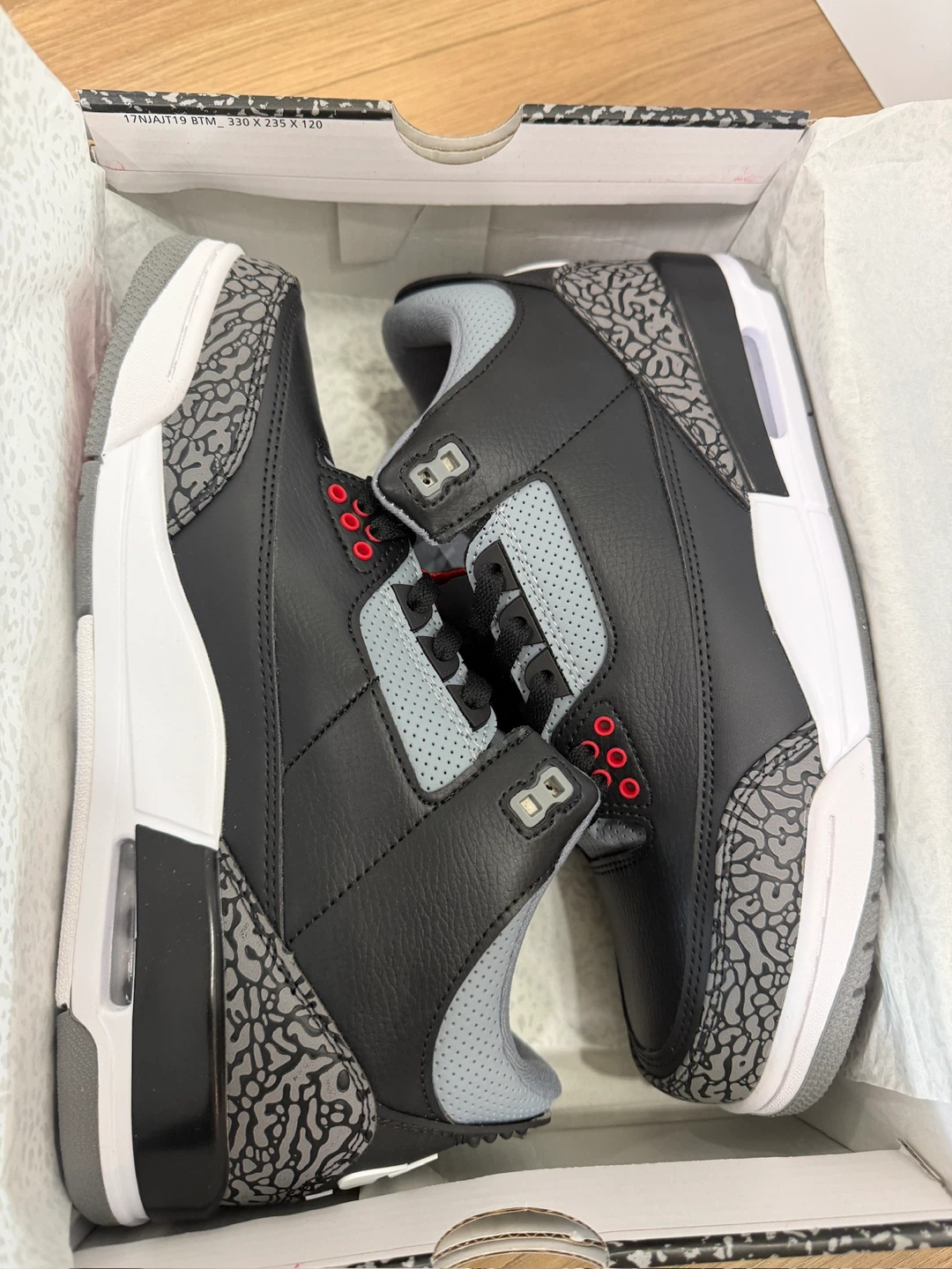 Air Jordan 3 Retro Black Cement - photo 4
