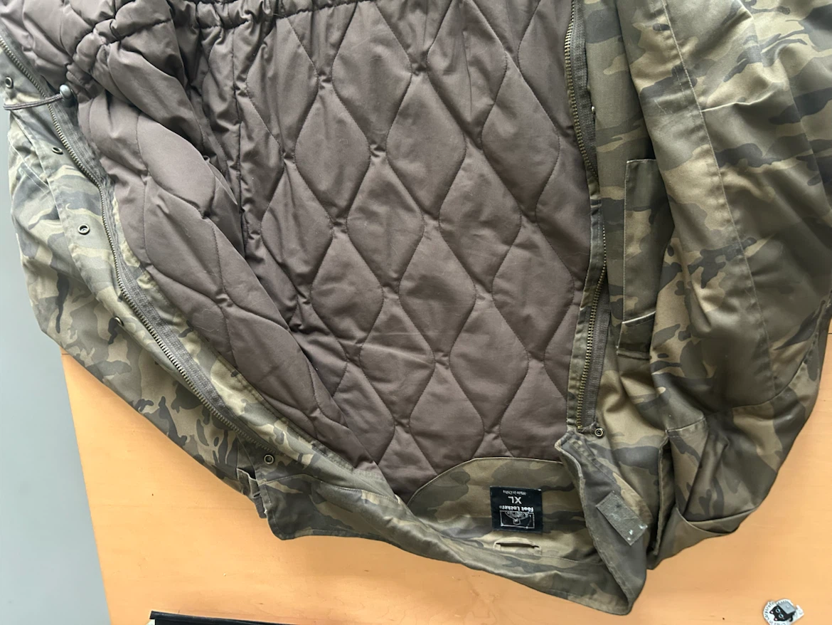 Foot Locker Camouflage Utility Jacket (needs zipper) - photo 3
