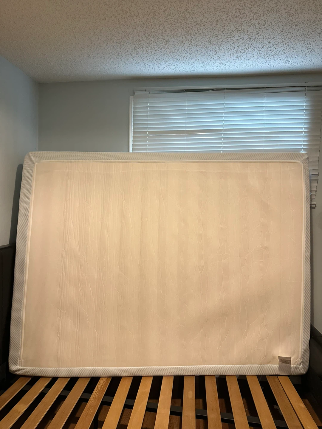 10" Memory Foam Queen Mattress + Queen Bed Frame - photo 3