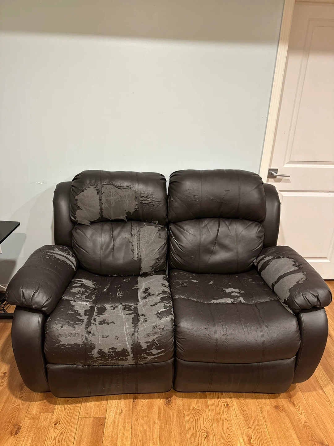 5-Seater Reclining Loveseat - photo 3