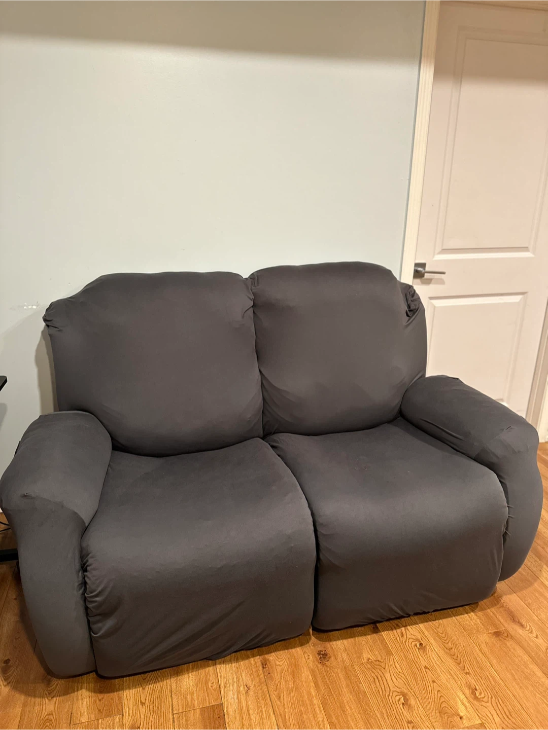 5-Seater Reclining Loveseat