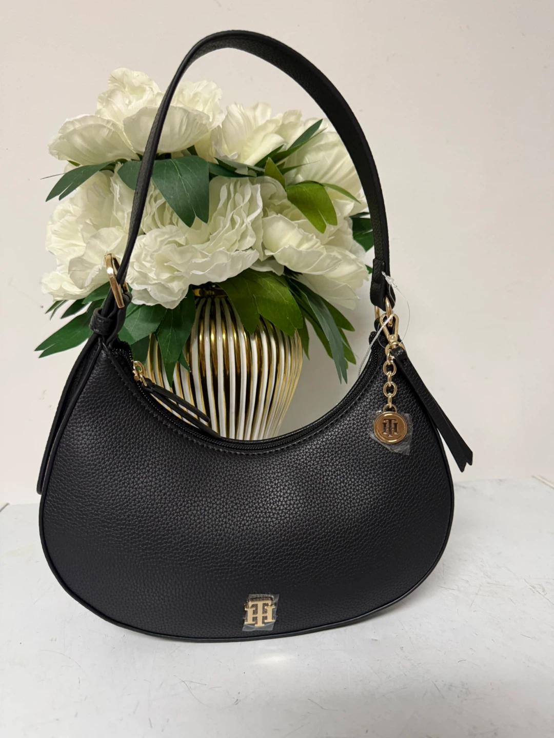 Tommy Hilfiger Black Shoulder Bag