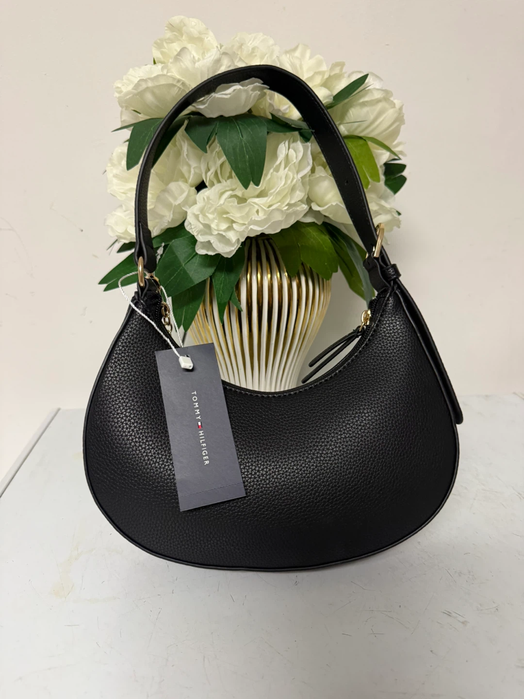 Tommy Hilfiger Black Shoulder Bag - photo 2