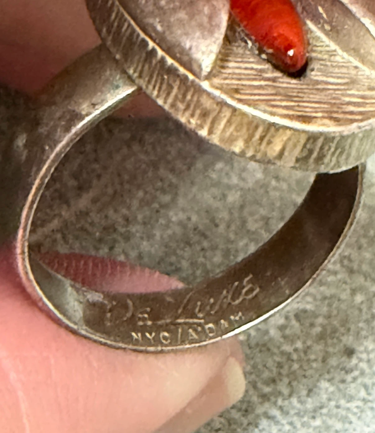 De Luxe NYC/Adam vintage  1980 highly collectible ring - photo 3