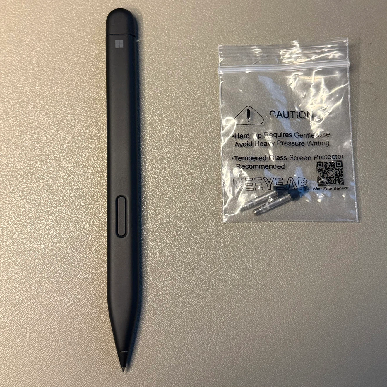 MINT Microsoft Surface Slim Pen 2 GENUINE & Spare Nibs in Brooklyn, NY