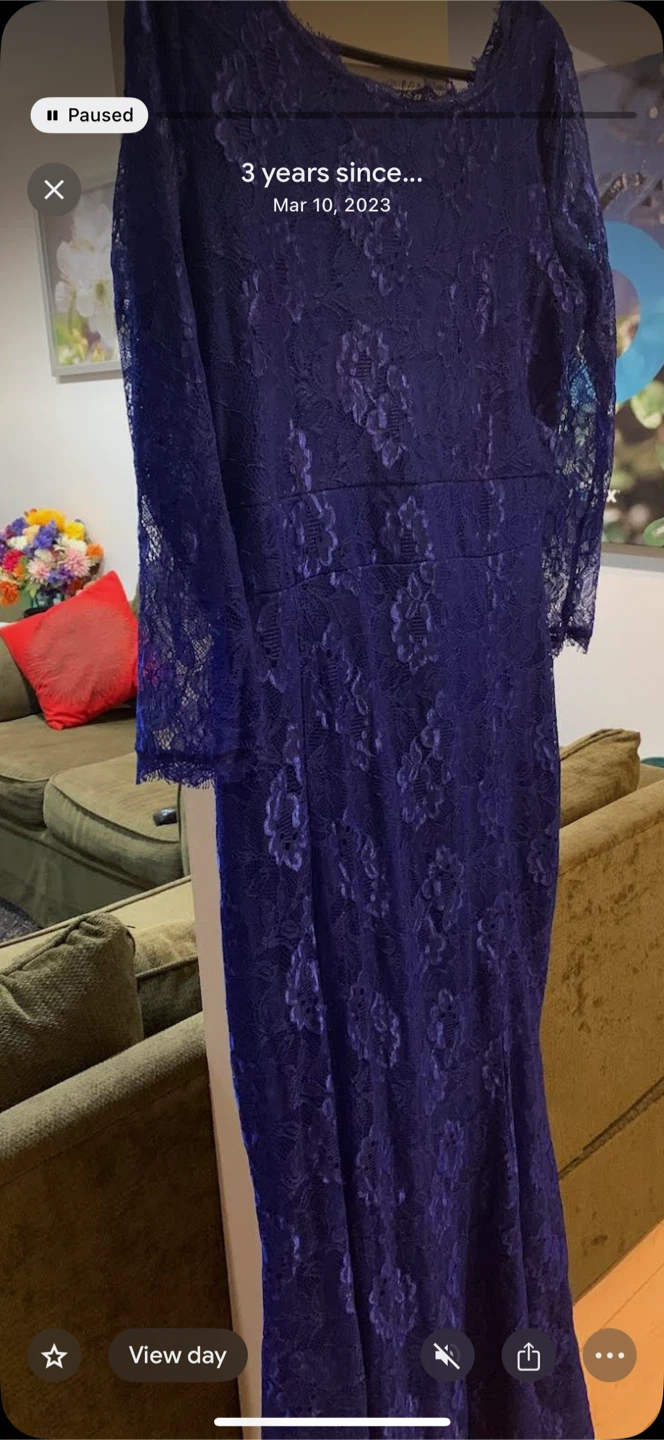 Navy Blue Lace Long-Sleeved Dress