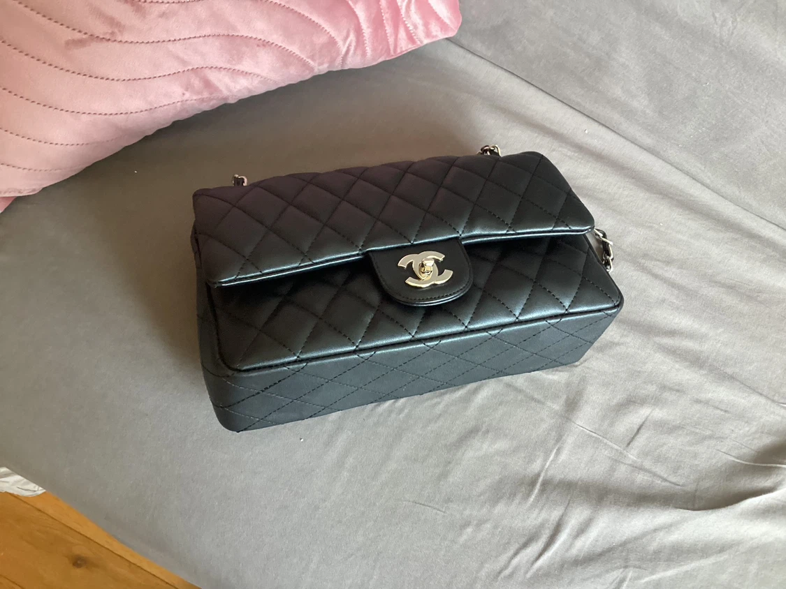 Black Quilted Flap Bag - photo 2