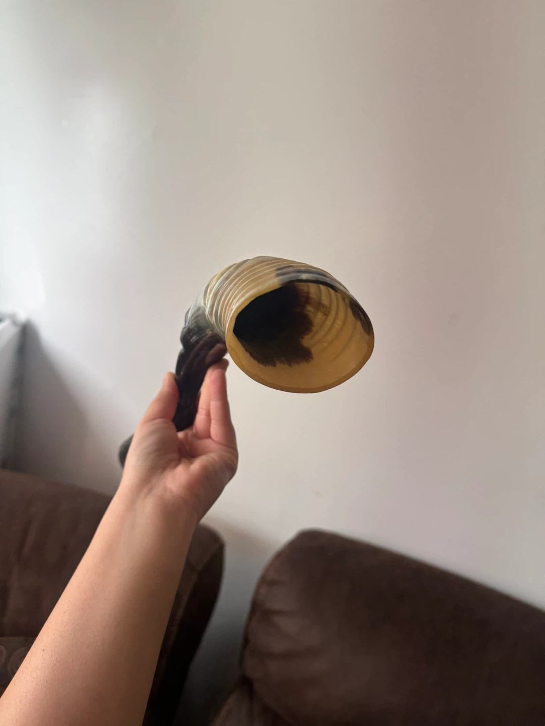 Decorative Floral Drinking Horn - photo 3