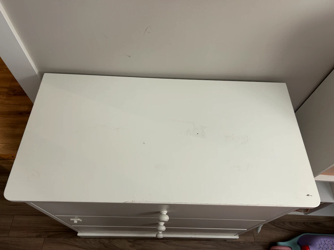 White 3-Drawer Chest - photo 2