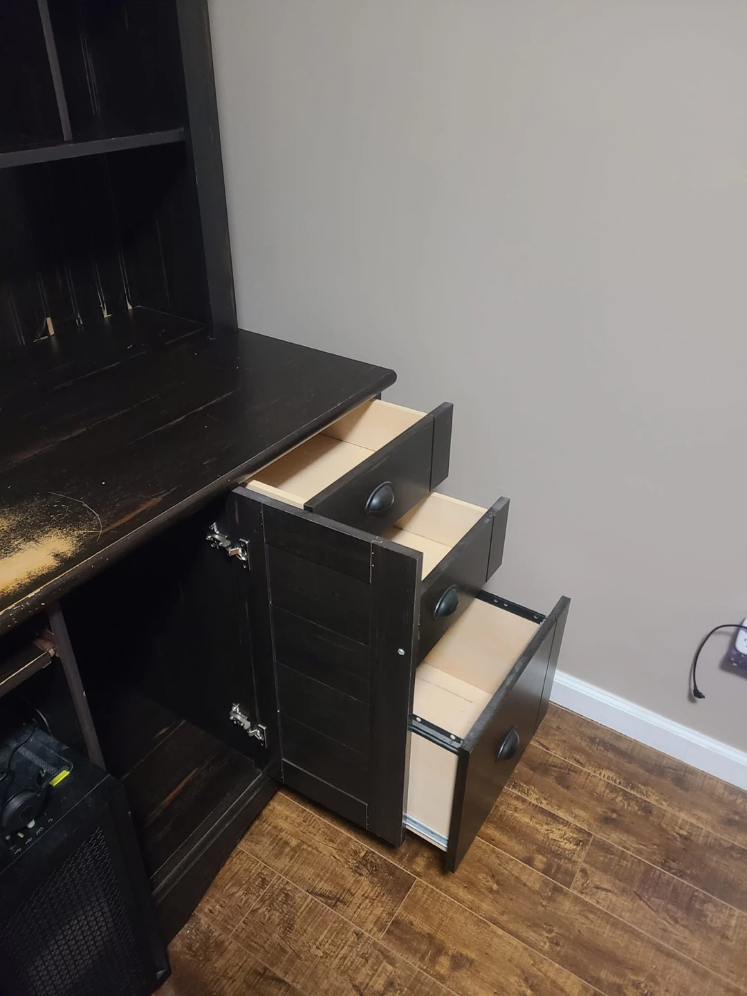 Black desk with hutch - photo 4