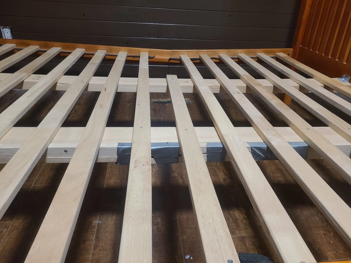 Wooden bed frame - photo 3