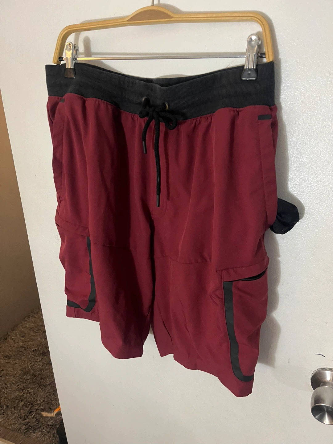 Under Armour Fitted Shorts Burgundy size XL