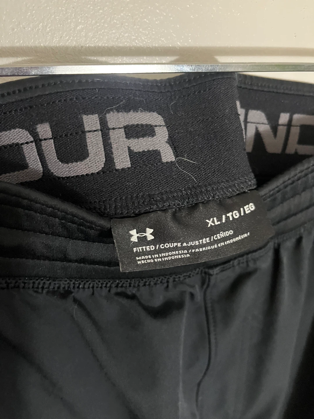 Under Armour Fitted Athletic Pants Black XL - photo 2