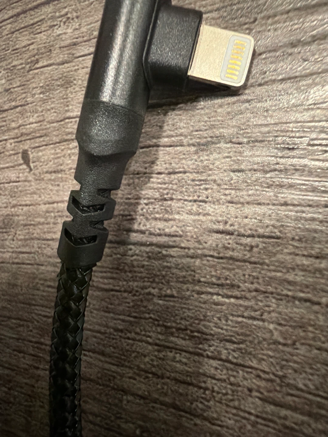 Black Right-Angle Lightning to USB Cable 0.3m - photo 2