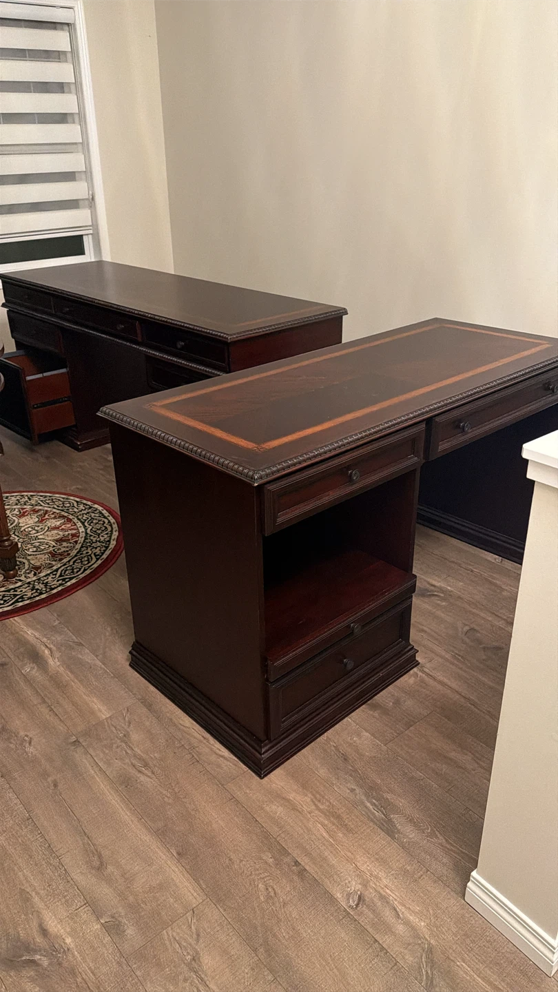 High-quality office desk