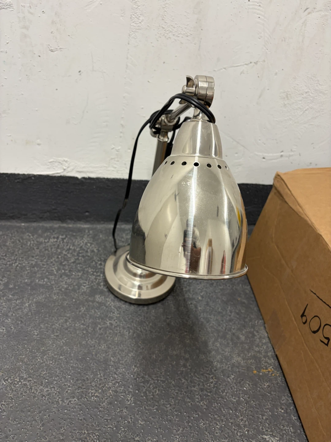 Pottery Barn Adjustable Task Lamp - photo 2