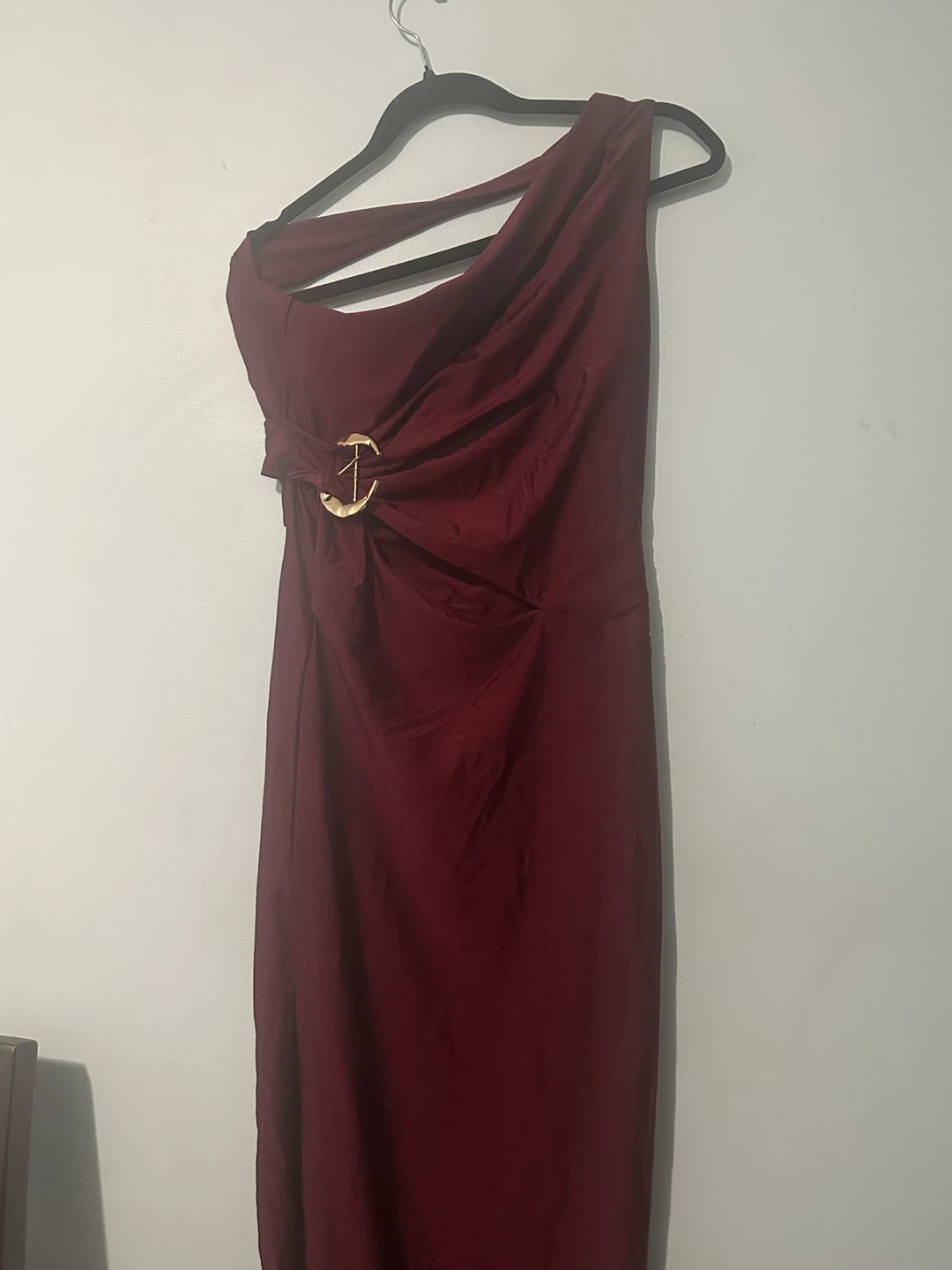 Burgundy one-shoulder cutout maxi dress