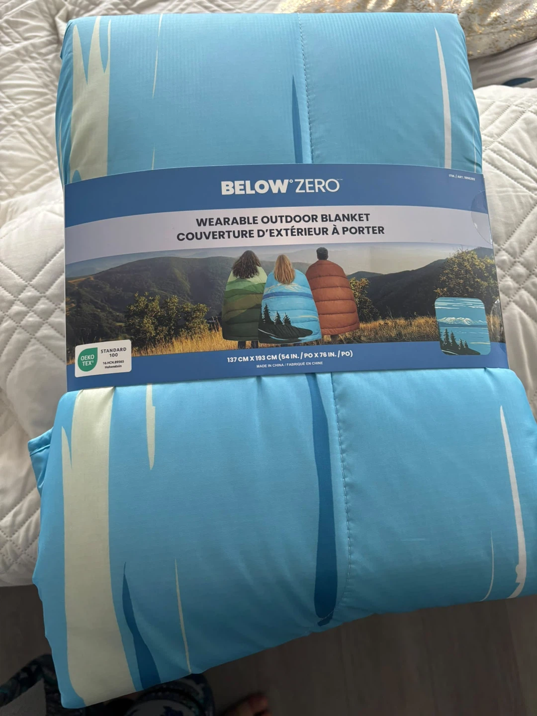 Below Zero Wearable Outdoor Blanket