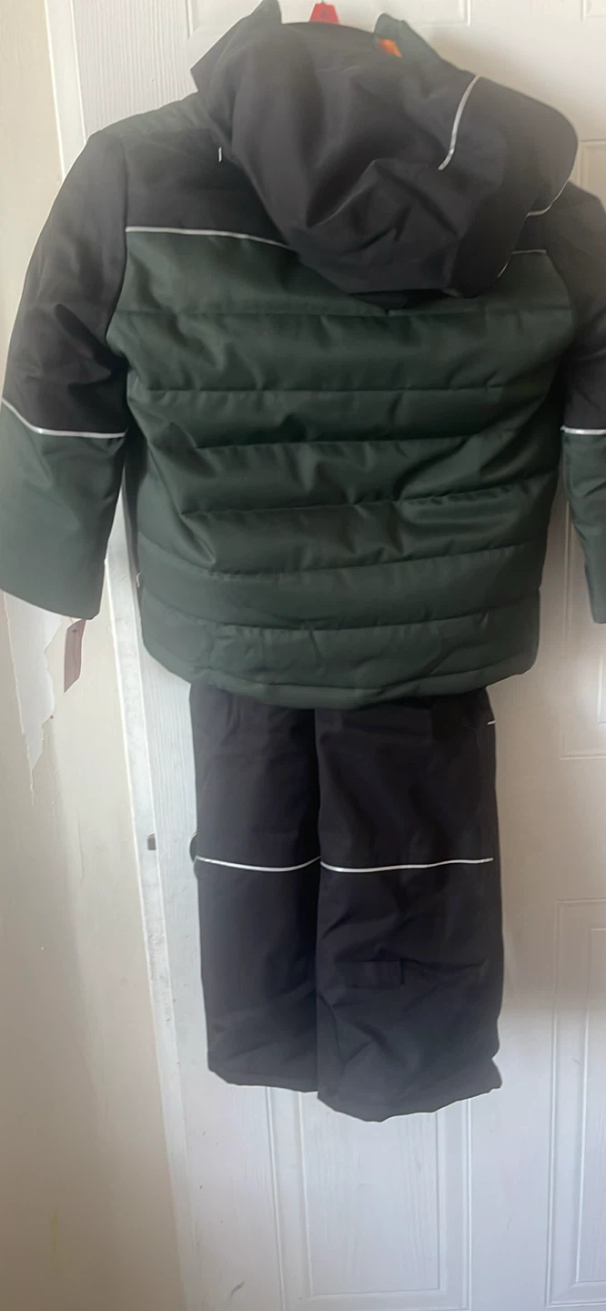 Stormpack Sunice Snowsuit Size 6 - photo 3