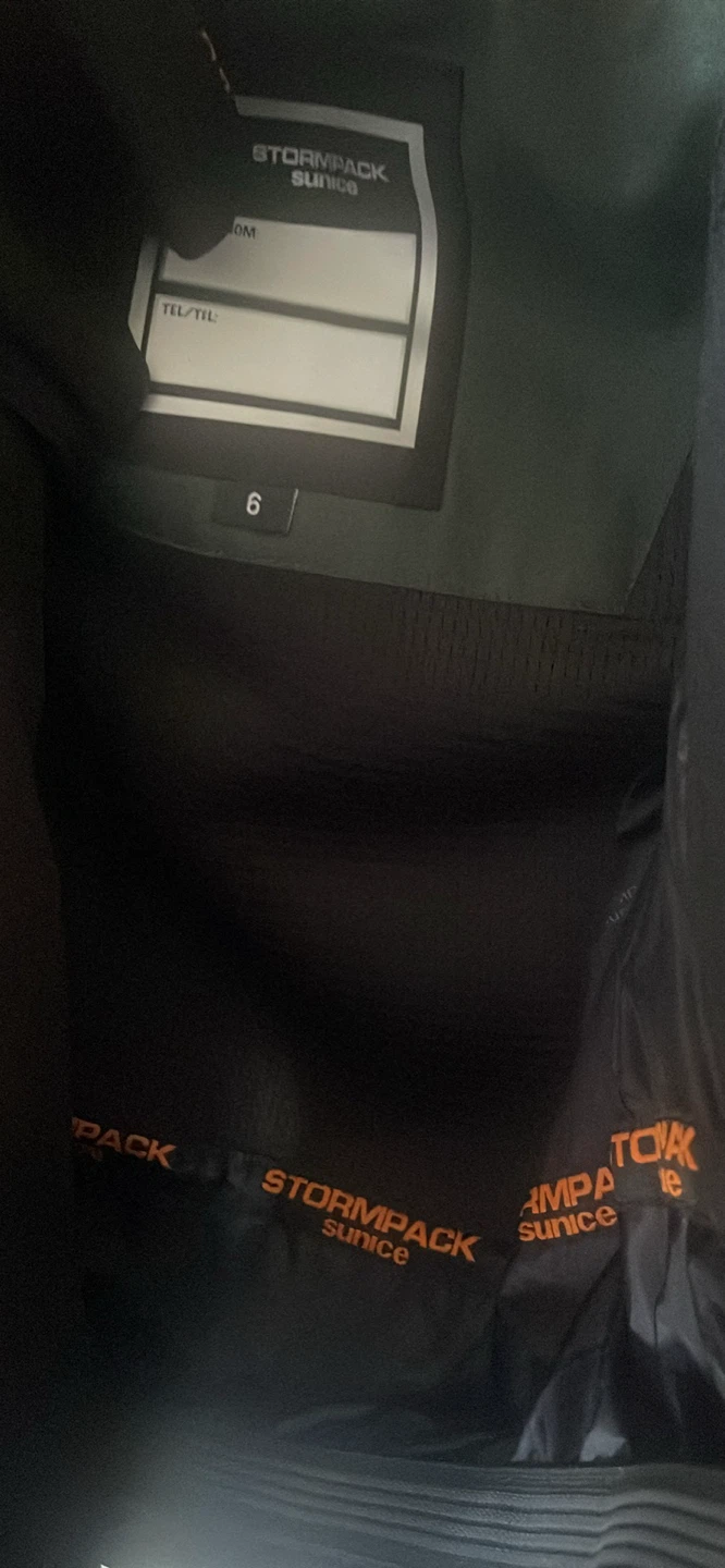 Stormpack Sunice Snowsuit Size 6 - photo 4