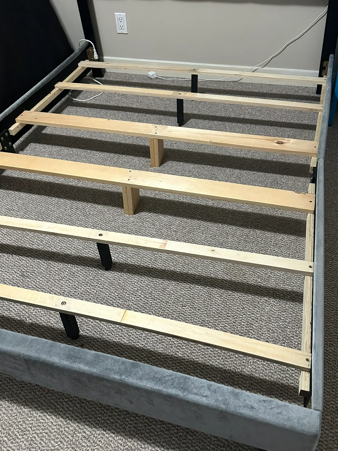 🛏️ Full-Size Bed Set – $250 or best offer - photo 5