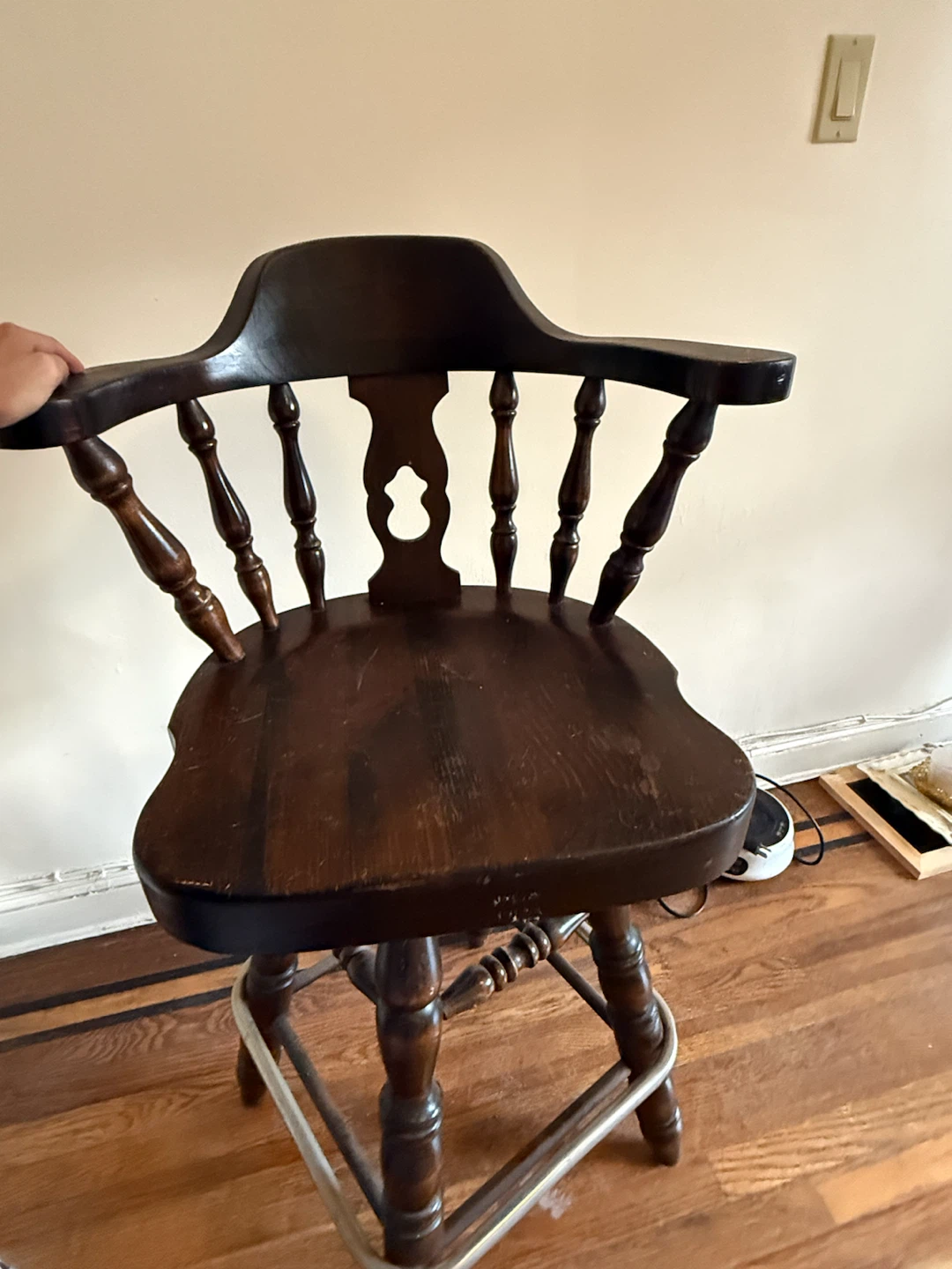 Wooden Swivel Bar Stool - photo 4