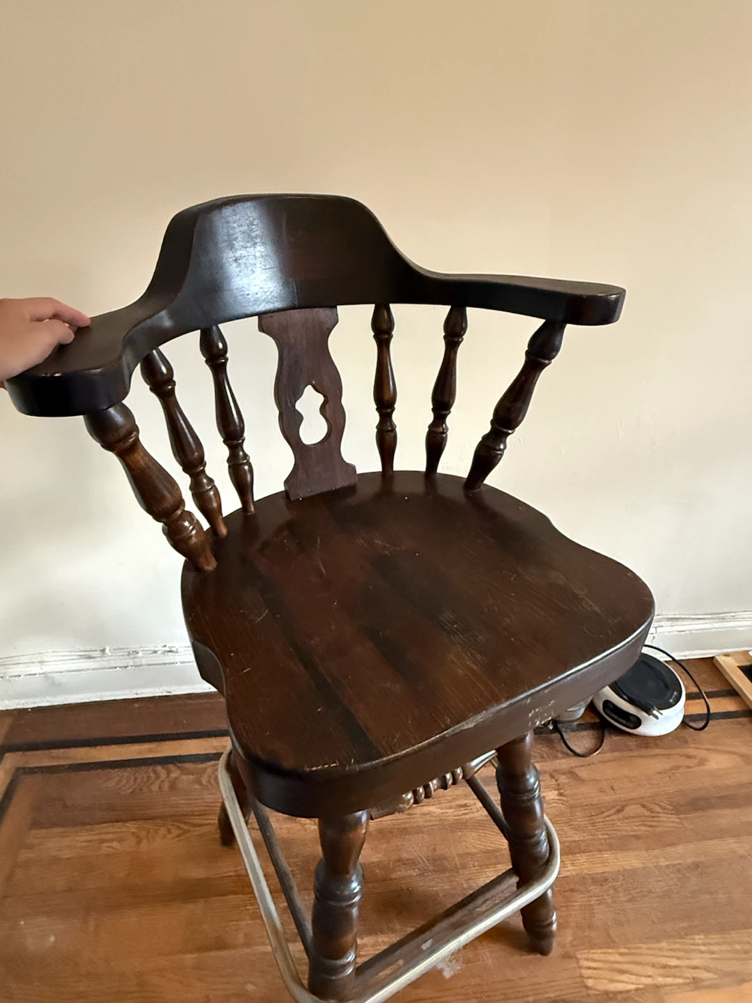 Wooden Swivel Bar Stool - photo 5