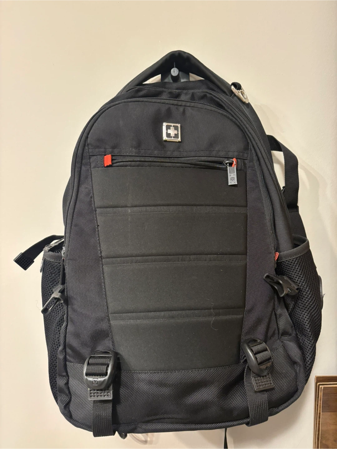 SwissGear Airflow Waterproof Black Backpack - photo 2