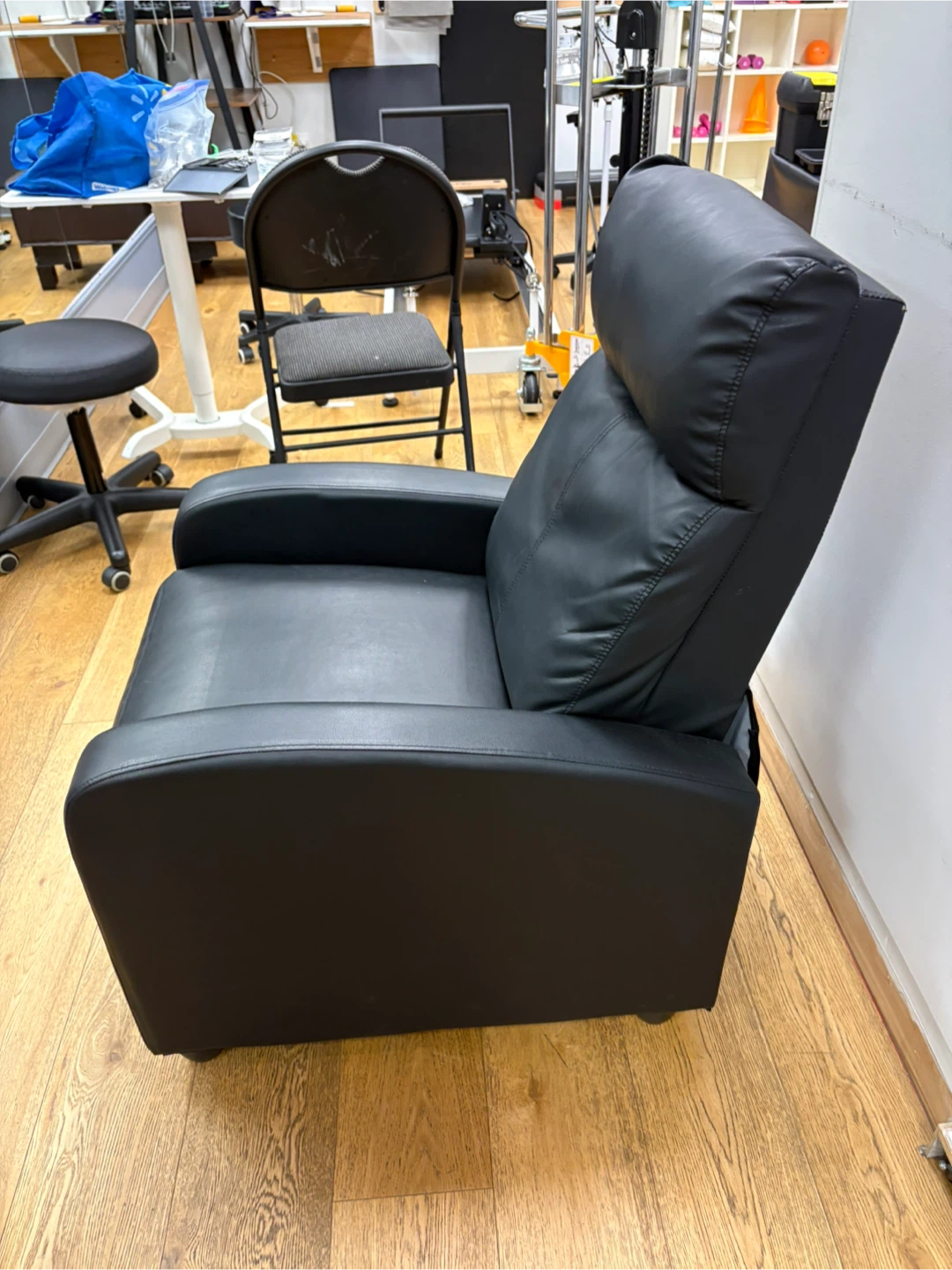 Black PU Leather Recliner Chair