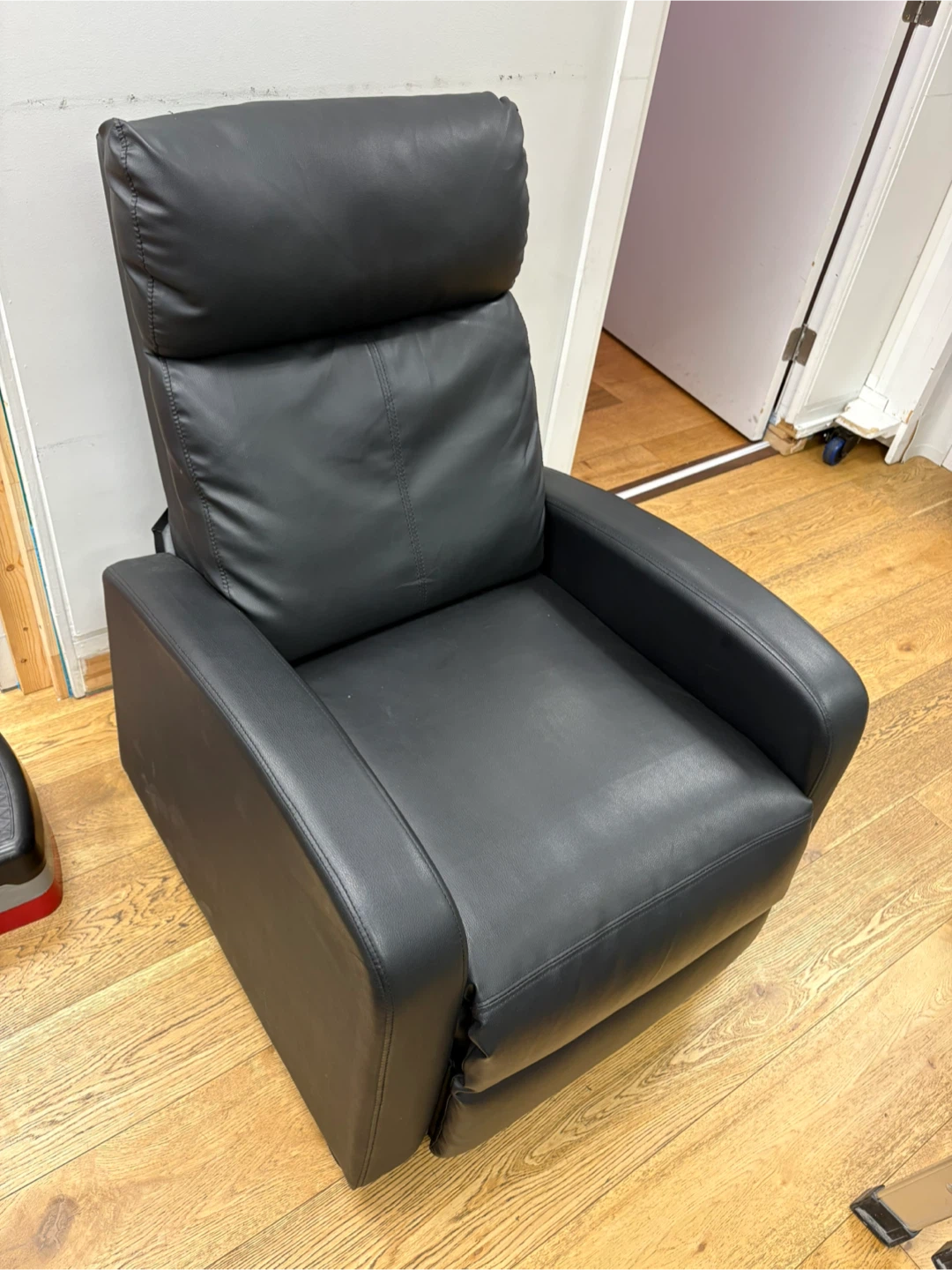 Black PU Leather Recliner Chair - photo 3
