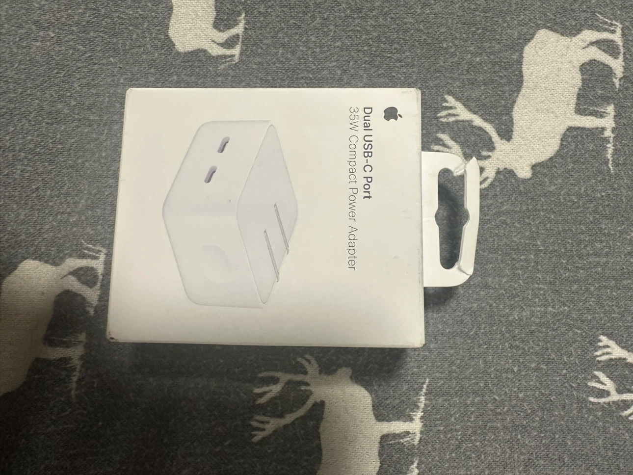 Apple 35W Dual USB-C Compact Power Adapter - photo 2