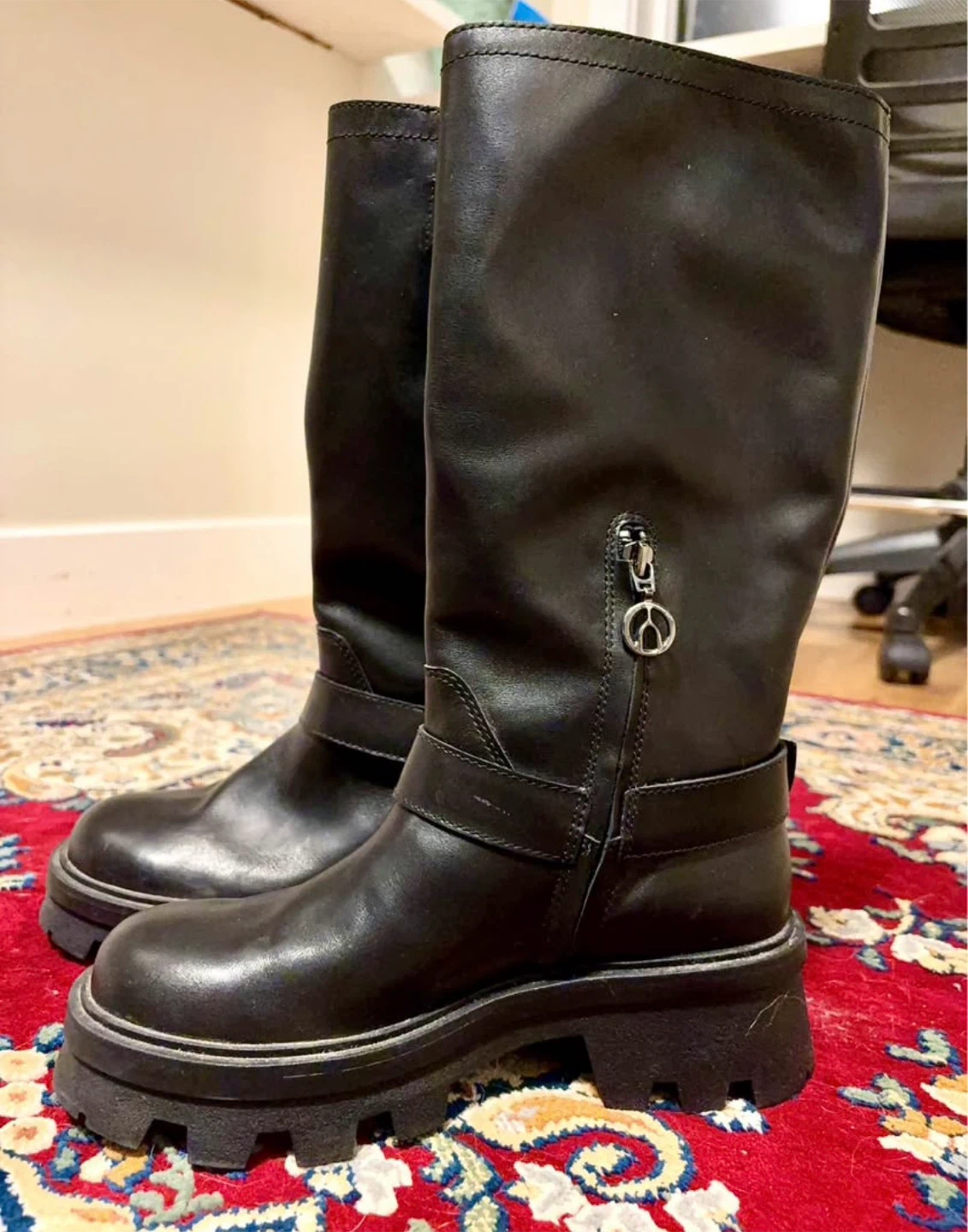 Wishbone Knee High Boots (size 8)