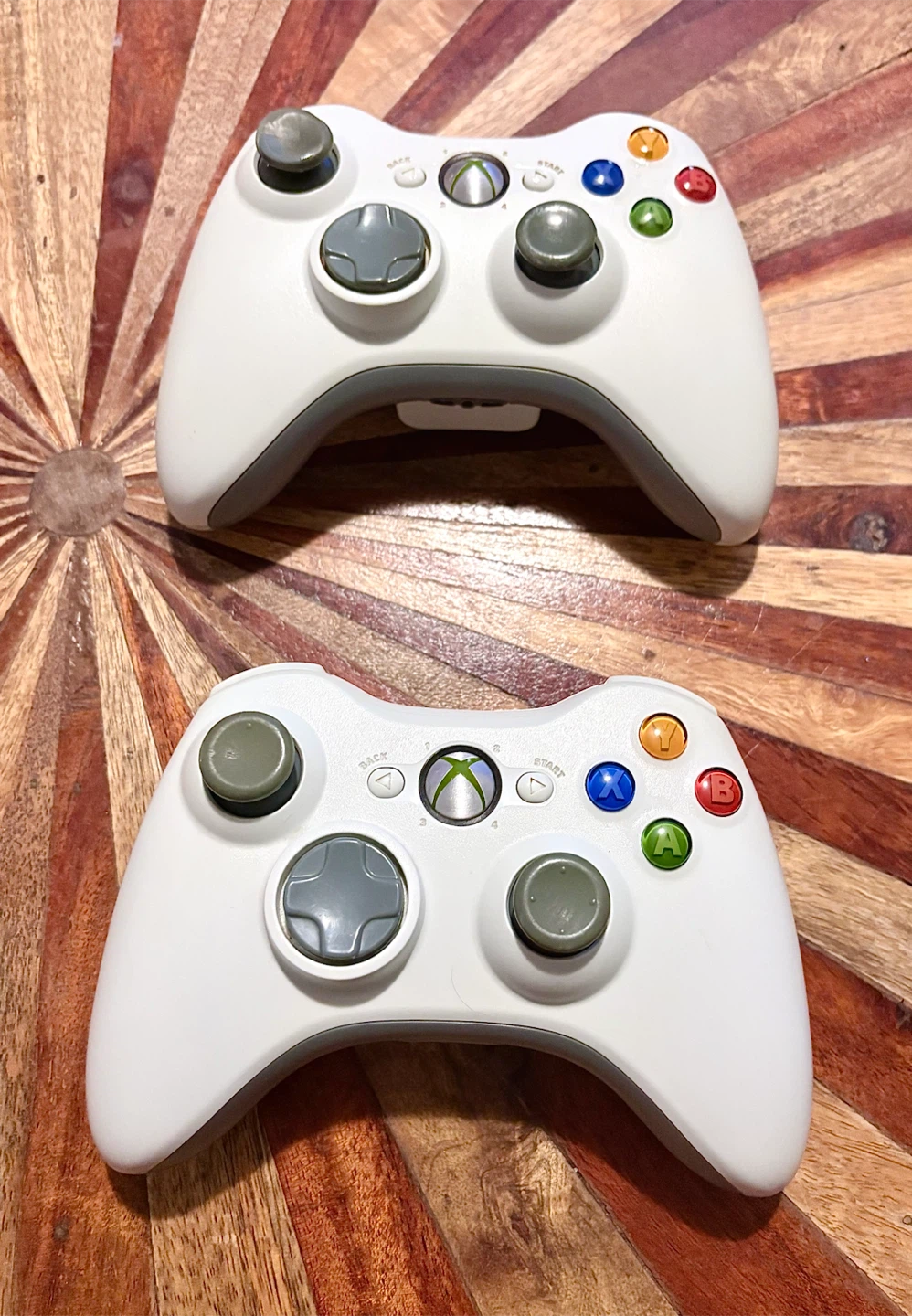 Xbox 360 Game Controllers - photo 2