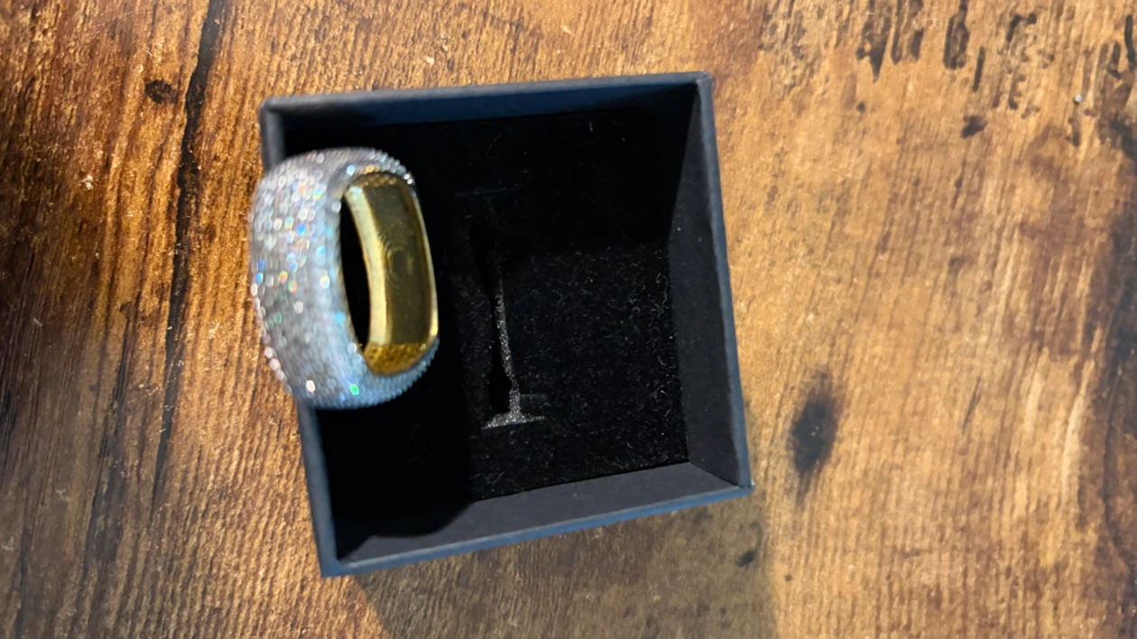 Gold  square ring with crystal accents - photo 4